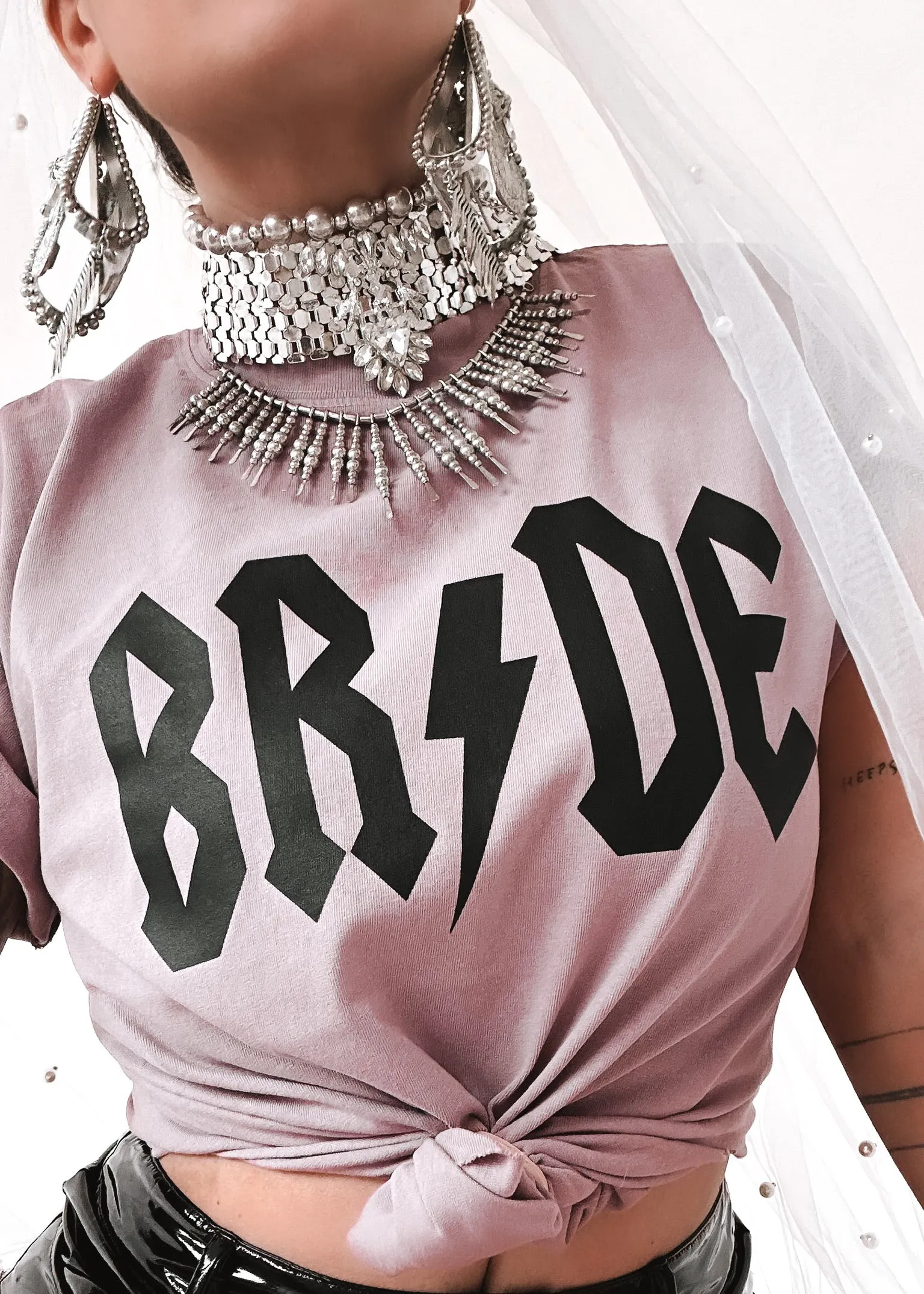 BRIDE (LIGHTENING) SIDE SLIT TEE