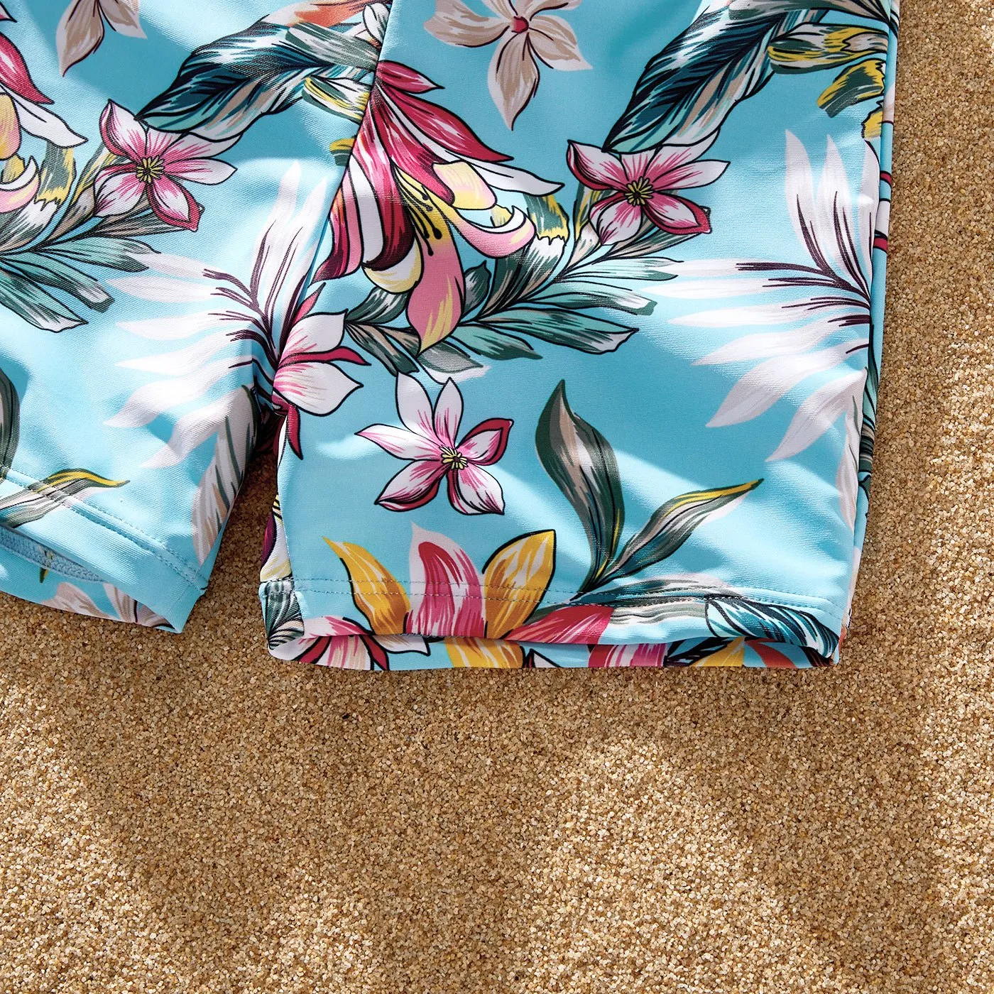 Family Matching Solid Scallop Trim Strappy Two-piece Swimsuit and Allover Floral Print Swim Trunks Shorts