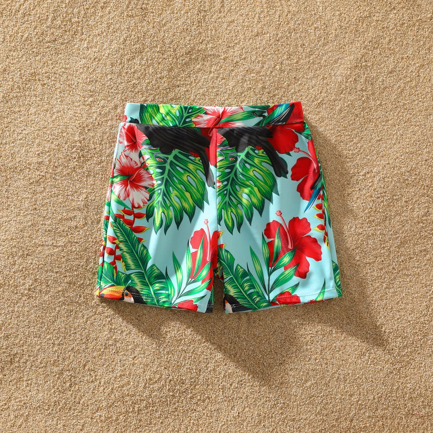 Family Matching Solid Scallop Trim Strappy Two-piece Swimsuit and Allover Floral Print Swim Trunks Shorts