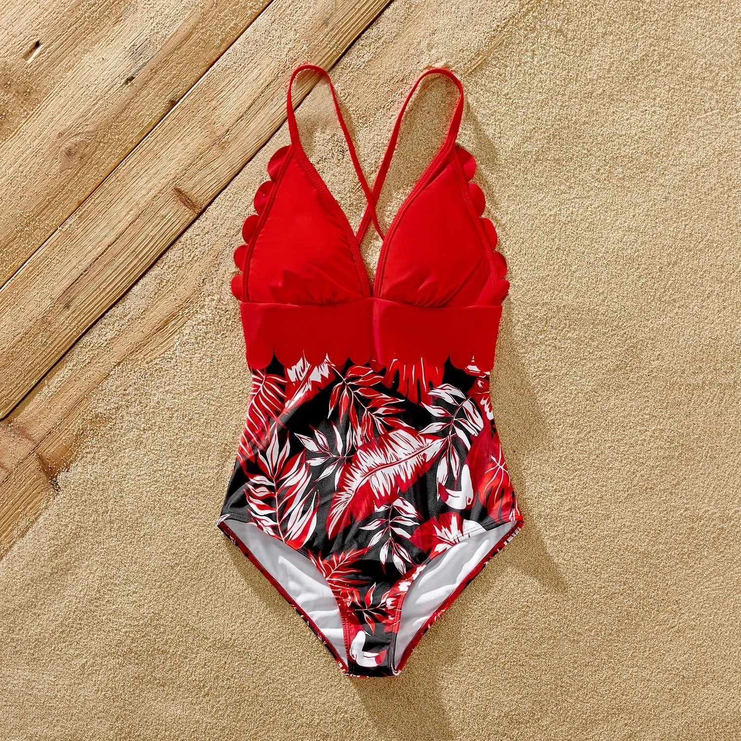 Family Matching Solid Scallop Trim Strappy Two-piece Swimsuit and Allover Floral Print Swim Trunks Shorts