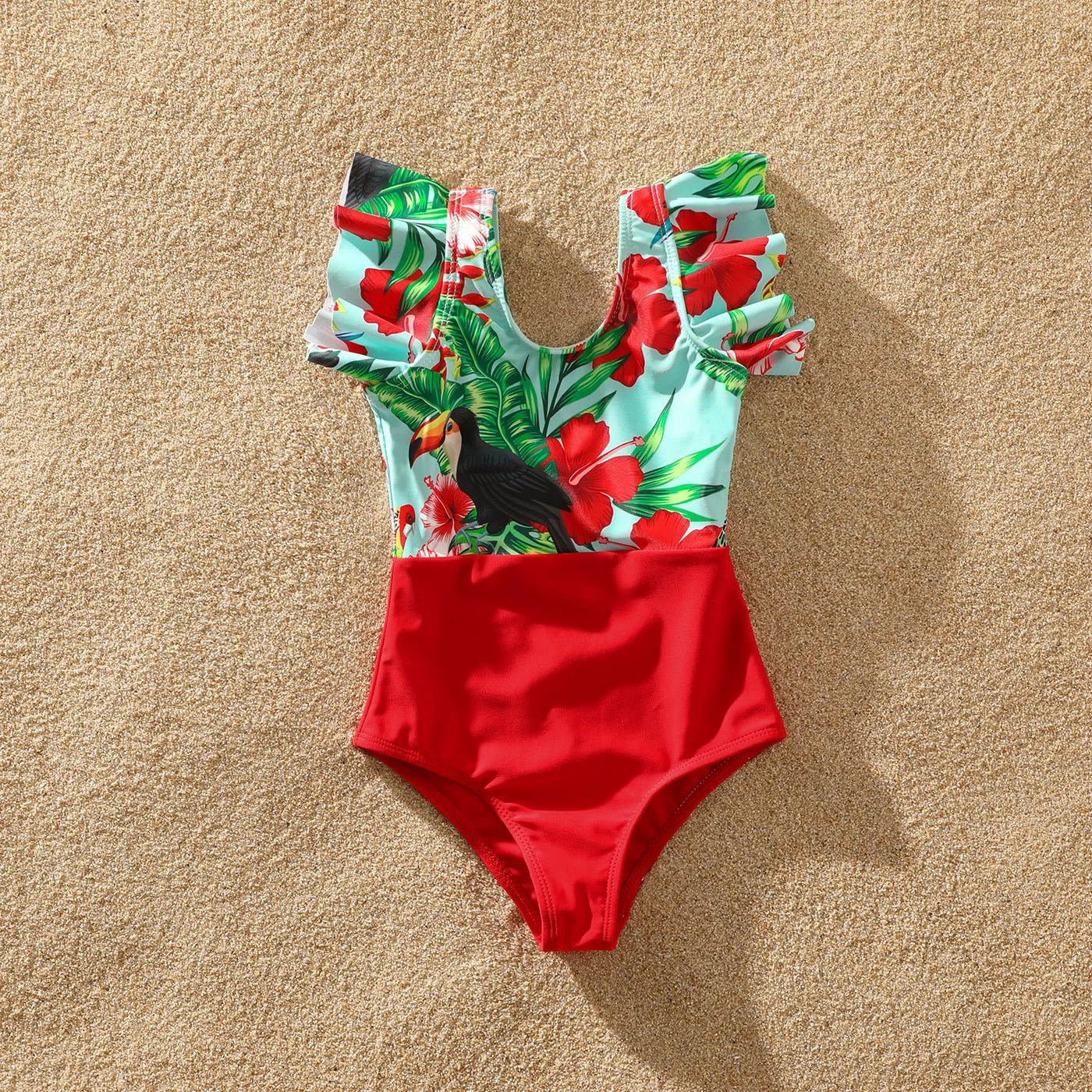 Family Matching Solid Scallop Trim Strappy Two-piece Swimsuit and Allover Floral Print Swim Trunks Shorts