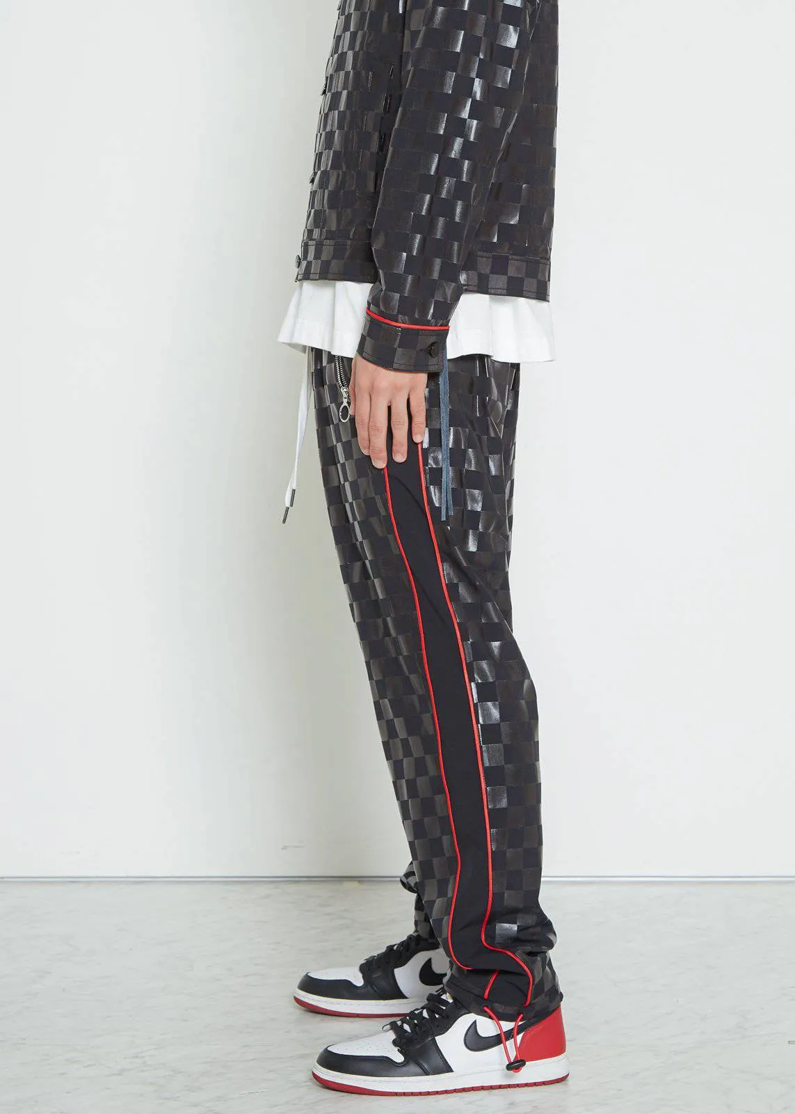 Konus Men's Tonal Checker Printed Pants in Black