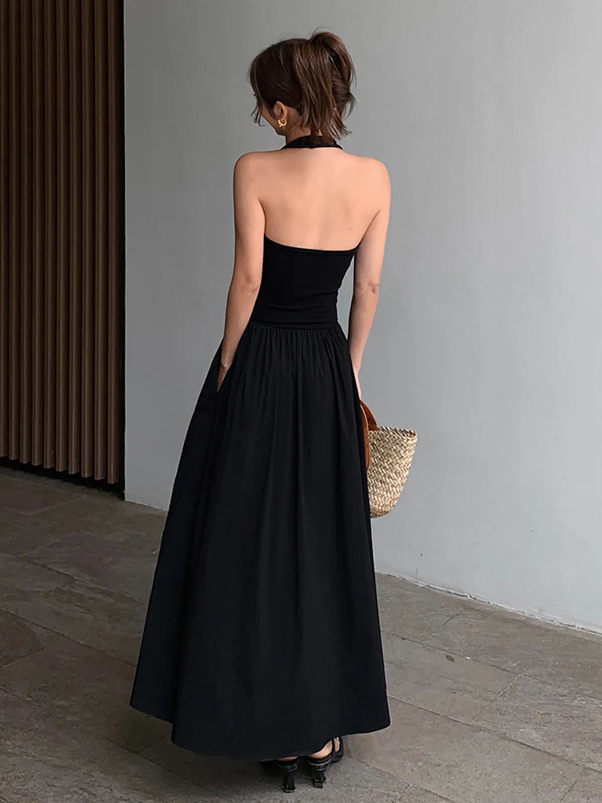 Minimalist Halter Graceful Backless Long Dress