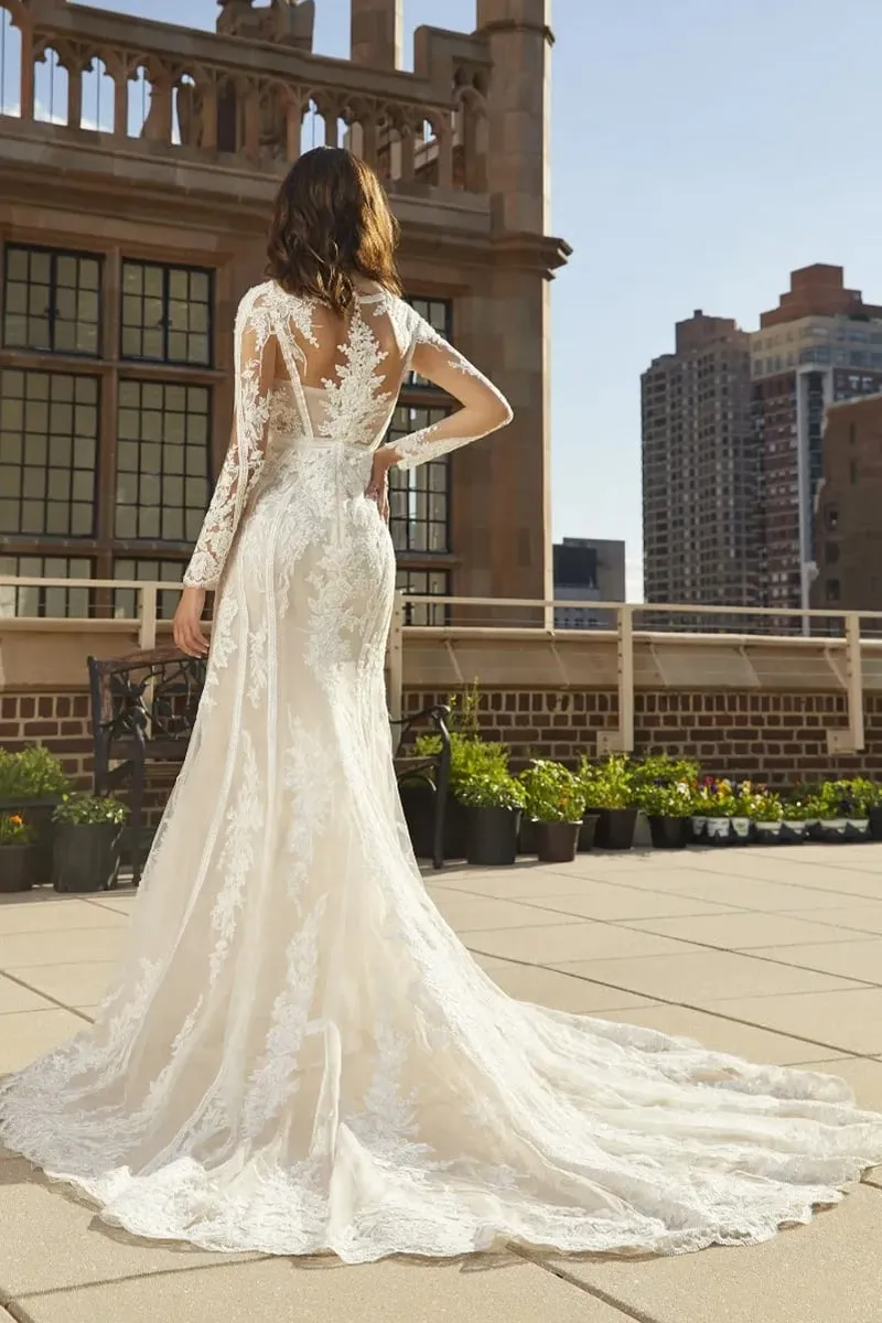 Serene Long-Sleeve Graceful Wedding Dress