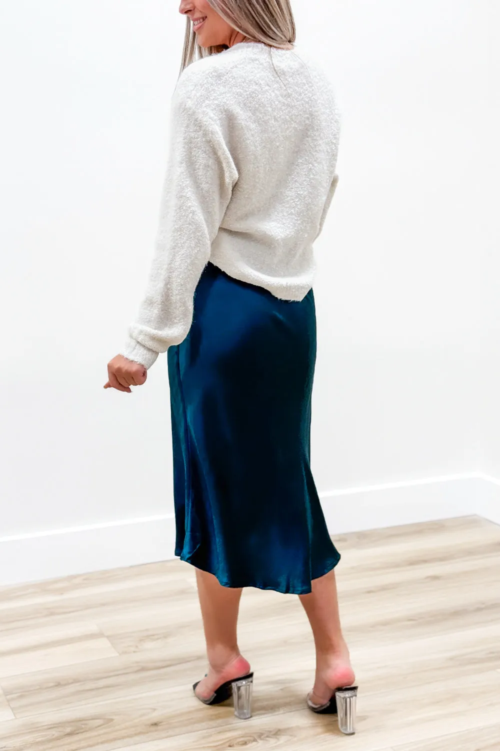 Sleek & Chic Classic Midi Skirt - Teal